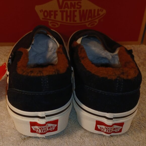 Vans Men's 4/Women's 5.5 Slip On Sherpa Lined Black/Marshmallow VN0A7VCFABI - Picture 9 of 12